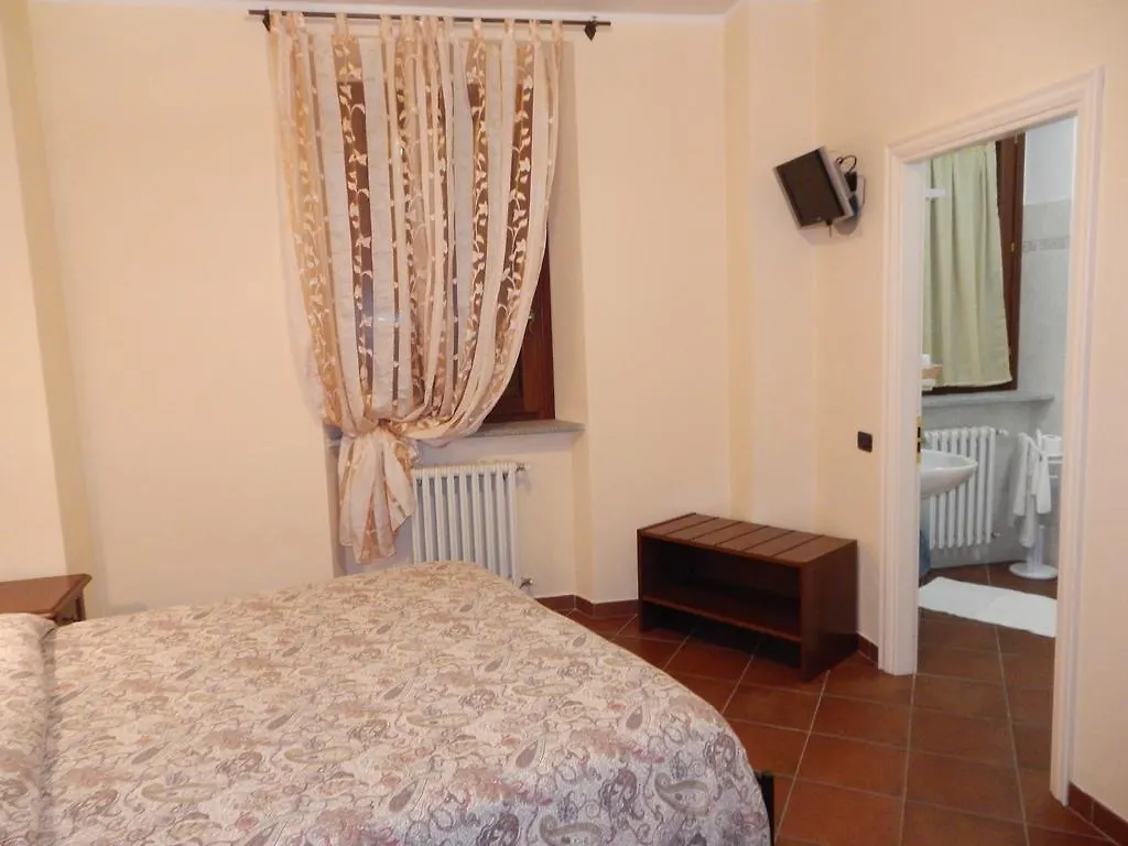 Risthotel Pizzeria Italia Godiasco 2*,  Italia