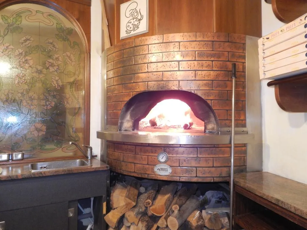 Risthotel Pizzeria Italia Godiasco Hotel